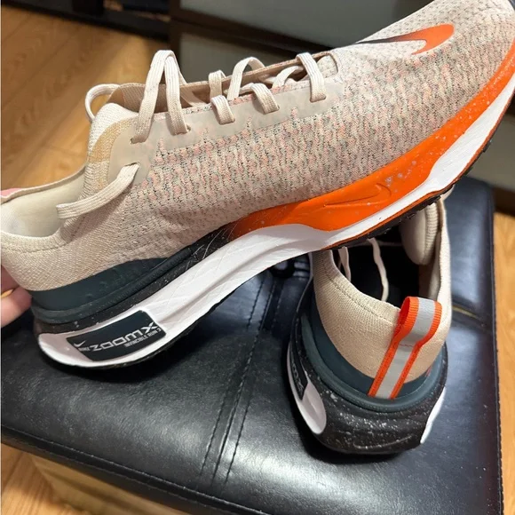 Nike Invincible Run 3 - Cream and Orange Athletic Shoes